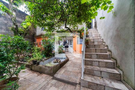 Casa à venda com 300m², 5 quartos e 1 vagaQuintal Fundos