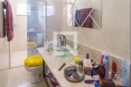 Casa à venda com 300m², 5 quartos e 1 vagaBanheiro da casa 2