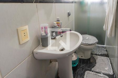 Casa à venda com 300m², 5 quartos e 1 vagaBanheiro