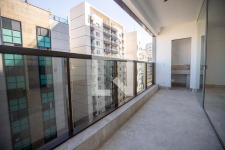 Apartamento à venda com 131m², 4 quartos e 4 vagasVaranda - Lavabo