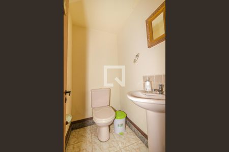 Casa à venda com 450m², 4 quartos e 2 vagasSegunda casa - Lavabo