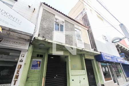 Apartamento para alugar com 79m², 2 quartos e sem vagaFachada