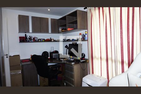 Apartamento à venda com 160m², 3 quartos e 2 vagasQuarto / Escritório