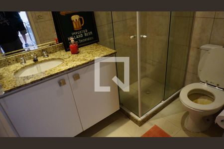 Apartamento à venda com 160m², 3 quartos e 2 vagasBanheiro