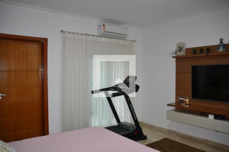 Casa à venda com 435m², 4 quartos e 8 vagasSuíte 2