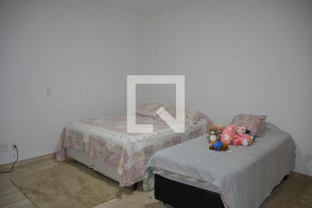 Casa à venda com 435m², 4 quartos e 8 vagasSuíte 1