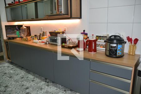 Casa à venda com 435m², 4 quartos e 8 vagasCozinha