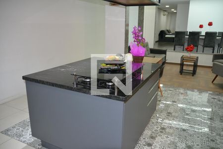 Casa à venda com 435m², 4 quartos e 8 vagasCozinha