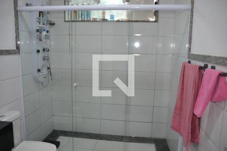 Casa à venda com 435m², 4 quartos e 8 vagasSuíte 2