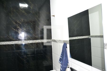 Casa à venda com 435m², 4 quartos e 8 vagasBanheiro