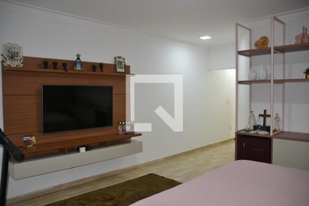 Casa à venda com 435m², 4 quartos e 8 vagasSuíte 2