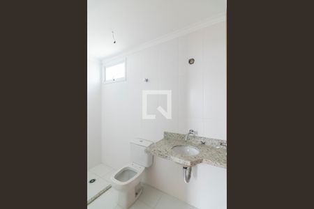 Apartamento à venda com 62m², 2 quartos e 2 vagas Apartamento à venda com 62m², 2 quartos e 2 vagasBanheiro da Suite