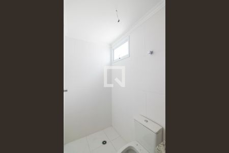 Apartamento à venda com 62m², 2 quartos e 2 vagas Apartamento à venda com 62m², 2 quartos e 2 vagasBanheiro da Suite