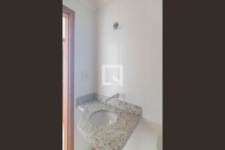 Apartamento à venda com 62m², 2 quartos e 2 vagas Apartamento à venda com 62m², 2 quartos e 2 vagasBanheiro