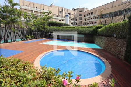 Apartamento para alugar com 170m², 3 quartos e 2 vagasÁrea comum - Piscina