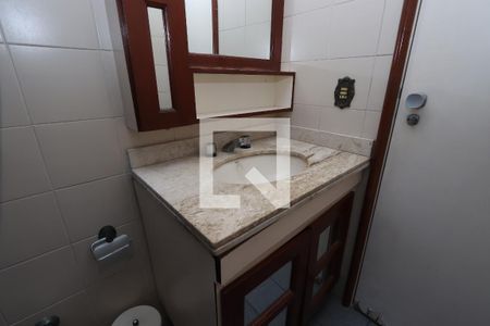 Apartamento para alugar com 170m², 3 quartos e 2 vagasBanheiro Social