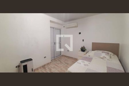 Casa à venda com 224m², 3 quartos e 2 vagas Casa à venda com 224m², 3 quartos e 2 vagasQuarto 2