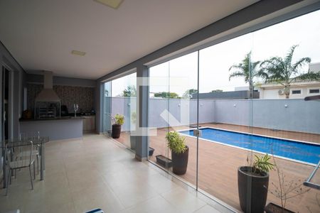 Casa de condomínio à venda com 215m², 3 quartos e 4 vagasVaranda com Churrasqueira