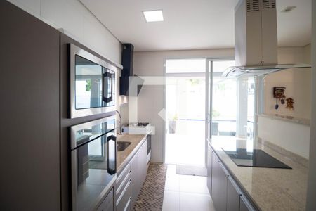 Casa de condomínio à venda com 215m², 3 quartos e 4 vagasCozinha