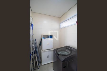 Casa de condomínio à venda com 215m², 3 quartos e 4 vagasÁrea de Serviço