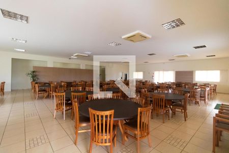 Casa de condomínio à venda com 215m², 3 quartos e 4 vagasÁrea comum - Salão de festas