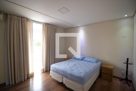 Casa de condomínio à venda com 215m², 3 quartos e 4 vagasSuíte 03