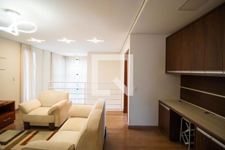 Casa de condomínio à venda com 215m², 3 quartos e 4 vagasSala ìntima