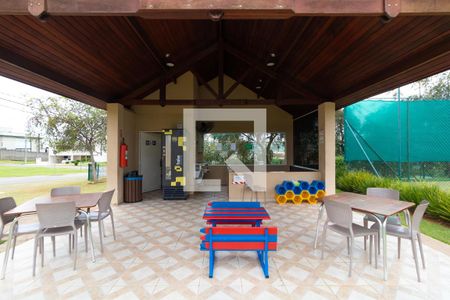 Casa de condomínio à venda com 215m², 3 quartos e 4 vagasÁrea comum - Playground