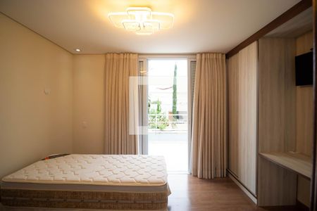 Casa de condomínio à venda com 215m², 3 quartos e 4 vagasSuíte 01