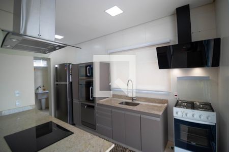 Casa de condomínio à venda com 215m², 3 quartos e 4 vagasCozinha