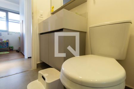 Apartamento à venda com 93m², 3 quartos e 2 vagasBanheiro do Corredor