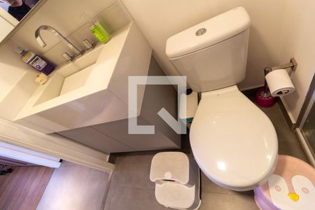 Apartamento à venda com 93m², 3 quartos e 2 vagasBanheiro do Corredor