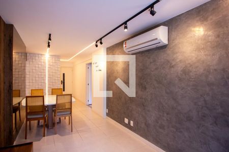Sala de apartamento para alugar com 2 quartos, 100m² em Santa Rosa, Niterói