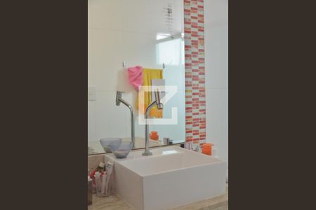 Apartamento à venda com 180m², 2 quartos e 3 vagasBanheiro da Suíte