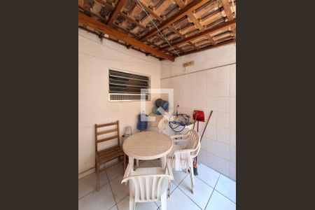 Casa para alugar com 60m², 2 quartos e 1 vaga Casa para alugar com 60m², 2 quartos e 1 vagaÁrea de Serviço