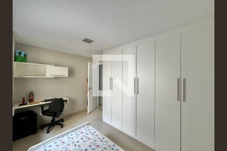 Apartamento à venda com 140m², 3 quartos e 3 vagasQuarto 2