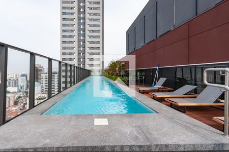 Studio à venda com 29m², 1 quarto e sem vaga Studio à venda com 29m², 1 quarto e sem vagaÁrea Comum - Piscina