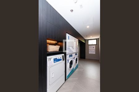 Studio à venda com 29m², 1 quarto e sem vaga Studio à venda com 29m², 1 quarto e sem vagaÁrea Comum - Lavanderia