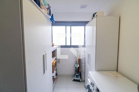 Apartamento à venda com 150m², 3 quartos e 2 vagas Apartamento à venda com 150m², 3 quartos e 2 vagasÁrea de Serviço