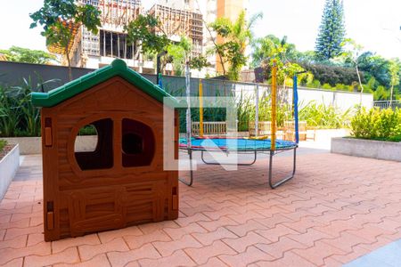 Apartamento à venda com 150m², 3 quartos e 2 vagas Apartamento à venda com 150m², 3 quartos e 2 vagasÁrea comum - Playground