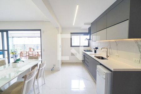 Apartamento à venda com 150m², 3 quartos e 2 vagas Apartamento à venda com 150m², 3 quartos e 2 vagasCozinha