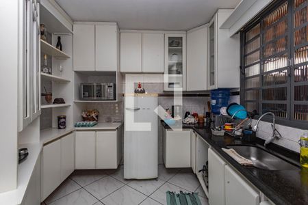 Casa à venda com 296m², 3 quartos e 2 vagas Casa à venda com 296m², 3 quartos e 2 vagasCozinha