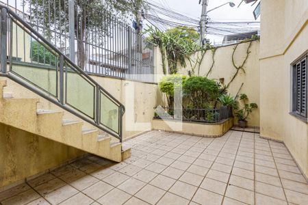 Casa à venda com 296m², 3 quartos e 2 vagas Casa à venda com 296m², 3 quartos e 2 vagasQuintal