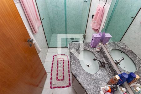Casa à venda com 296m², 3 quartos e 2 vagas Casa à venda com 296m², 3 quartos e 2 vagasBanheiro 2