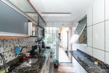Casa à venda com 150m², 2 quartos e 2 vagasCozinha