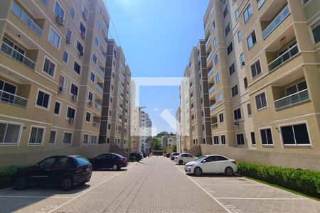 Fachada do bloco de apartamento para alugar com 2 quartos, 45m² em Água Santa, Rio de Janeiro