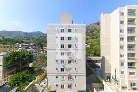 Quarto 1 vista de apartamento para alugar com 2 quartos, 45m² em Água Santa, Rio de Janeiro