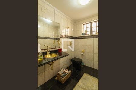 Casa à venda com 186m², 3 quartos e 2 vagas Casa à venda com 186m², 3 quartos e 2 vagasBanheiro