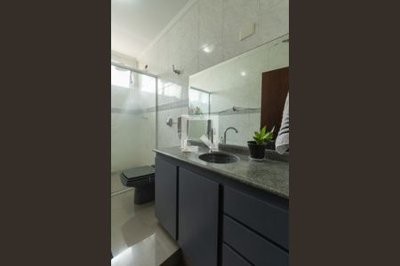 Casa à venda com 186m², 3 quartos e 2 vagas Casa à venda com 186m², 3 quartos e 2 vagasBanheiro Suíte 2