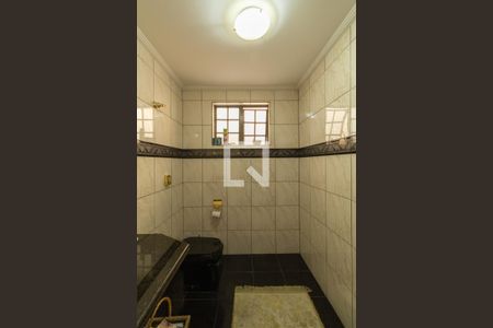 Casa à venda com 186m², 3 quartos e 2 vagas Casa à venda com 186m², 3 quartos e 2 vagasBanheiro